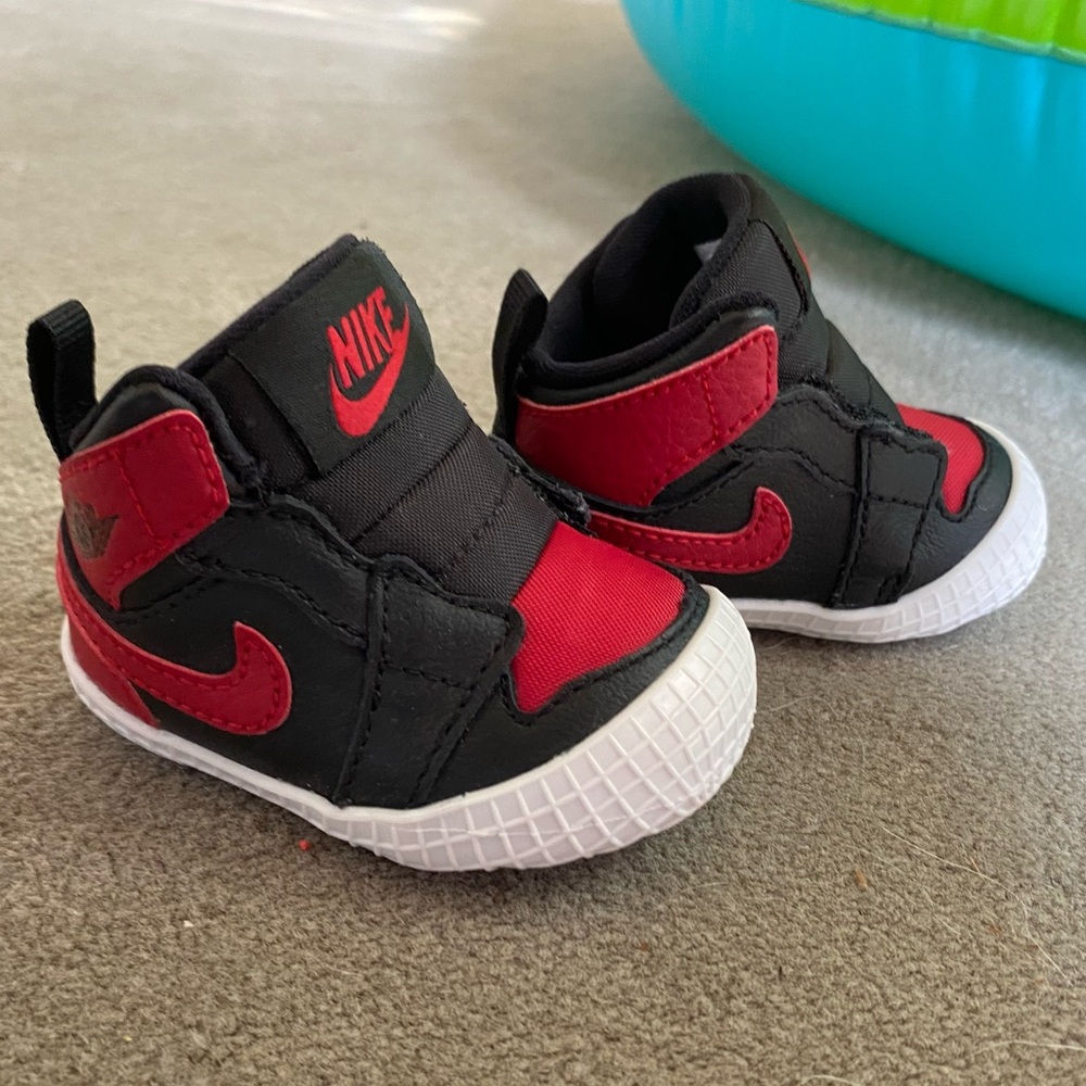 Baby Nikes size 1C